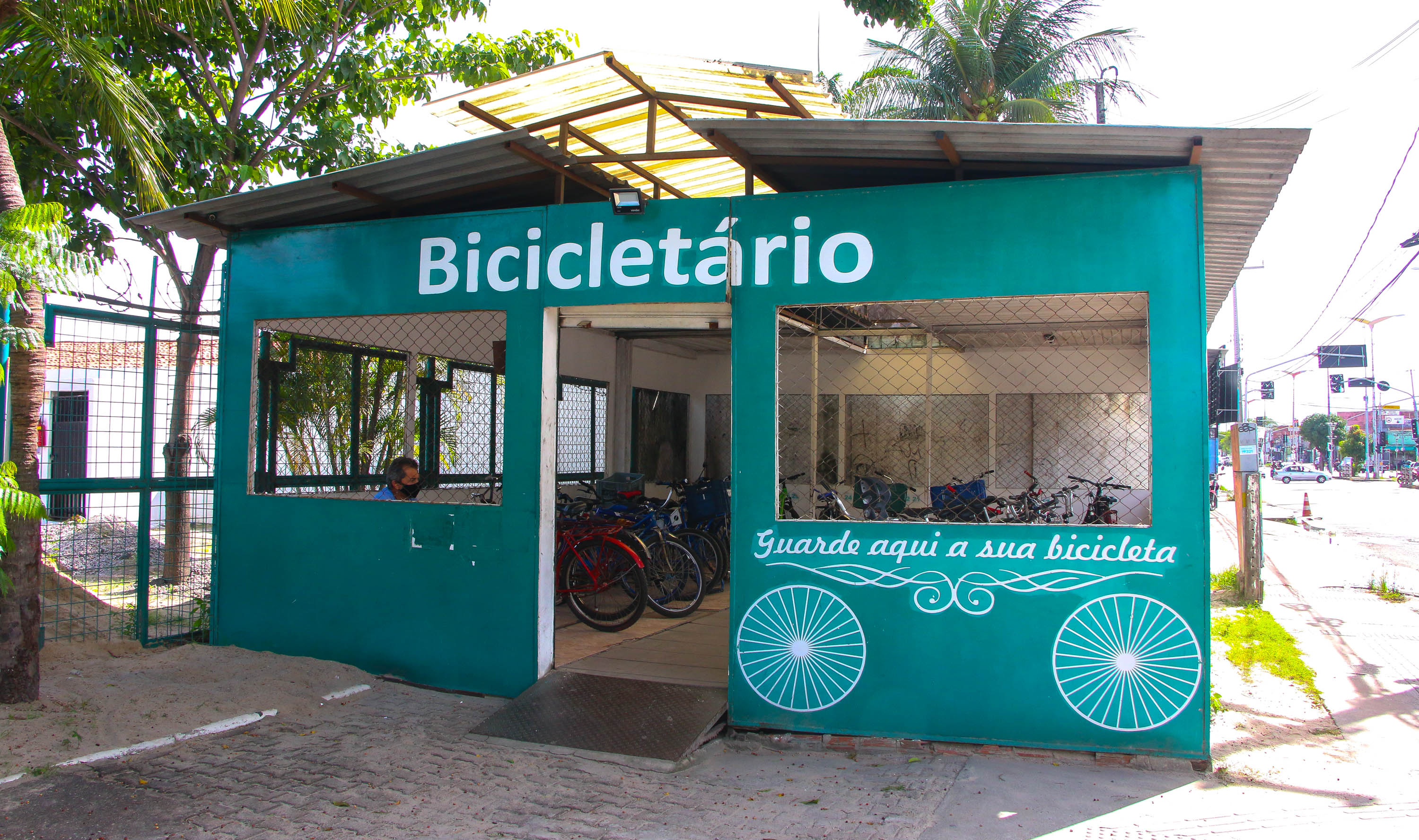 imagem externa de um bicicletário